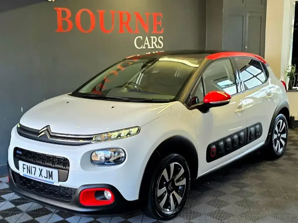 Used Citroën C3 Flair 82 HP (60 kW) 2017 White Hatchback
