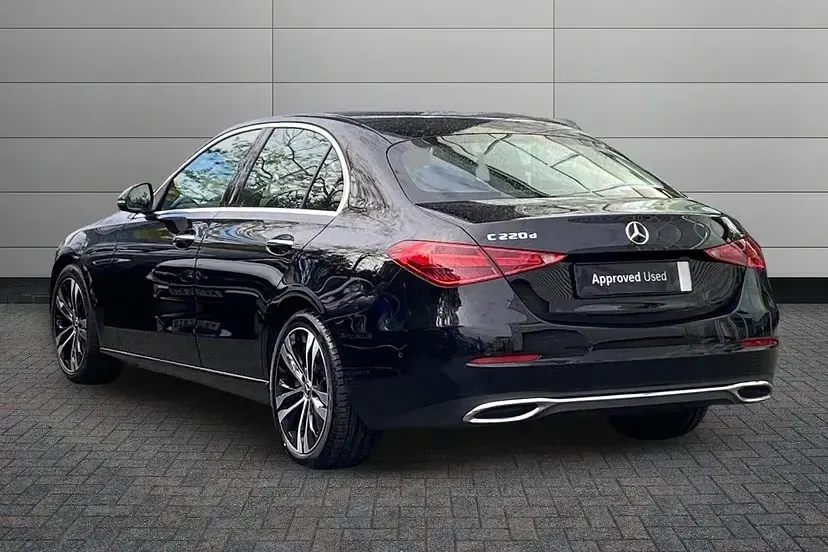 Used Mercedes C220 Exclusive Luxury 217 HP (159 kW) 2023 Black Sedan