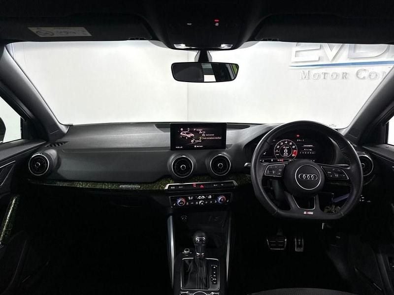 Image 3/4