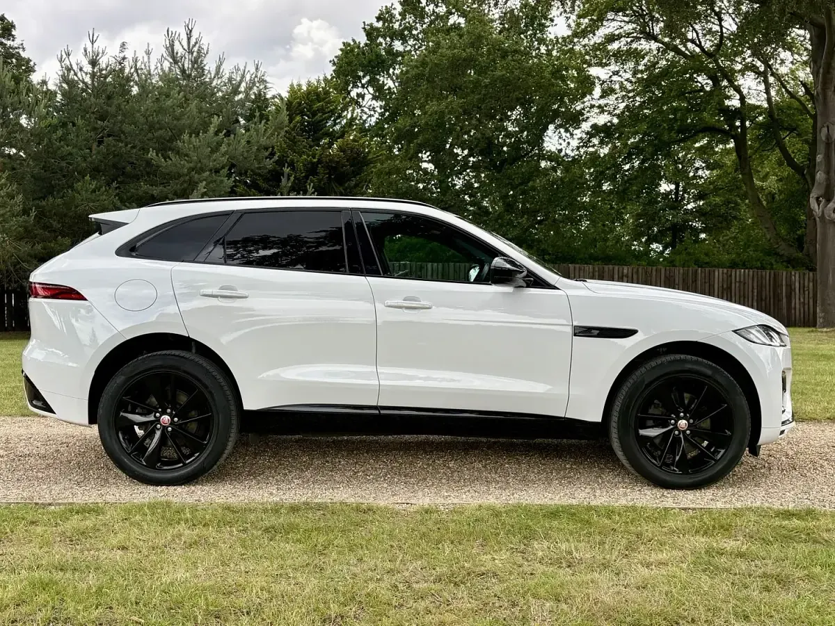 Used Jaguar F-Pace R-Dynamic 2023 White SUV