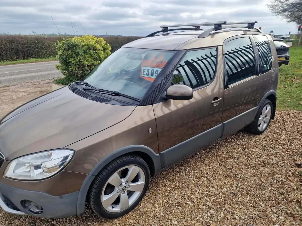 Used Skoda Roomster 105 HP (77 kW) 2014 Brown MPV