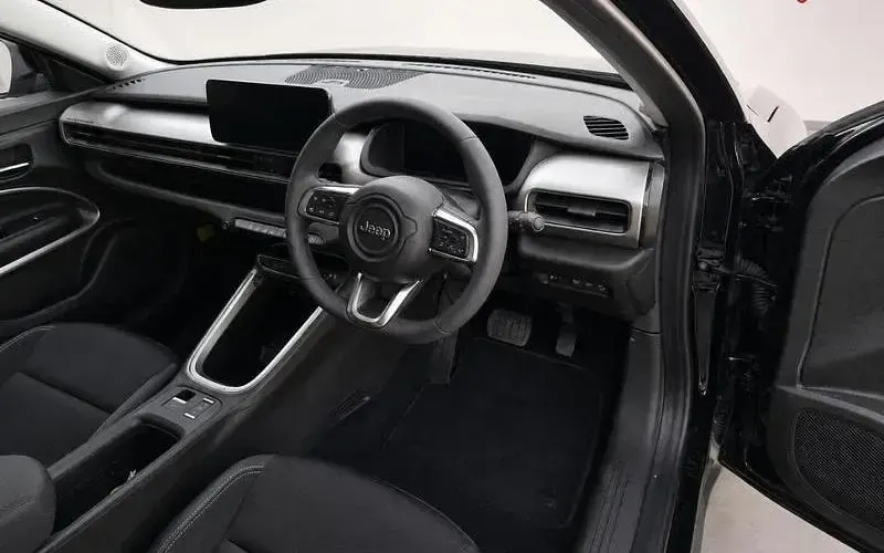 Used Jeep Avenger EV Summit 114 kW (156 HP) 2025 Black SUV