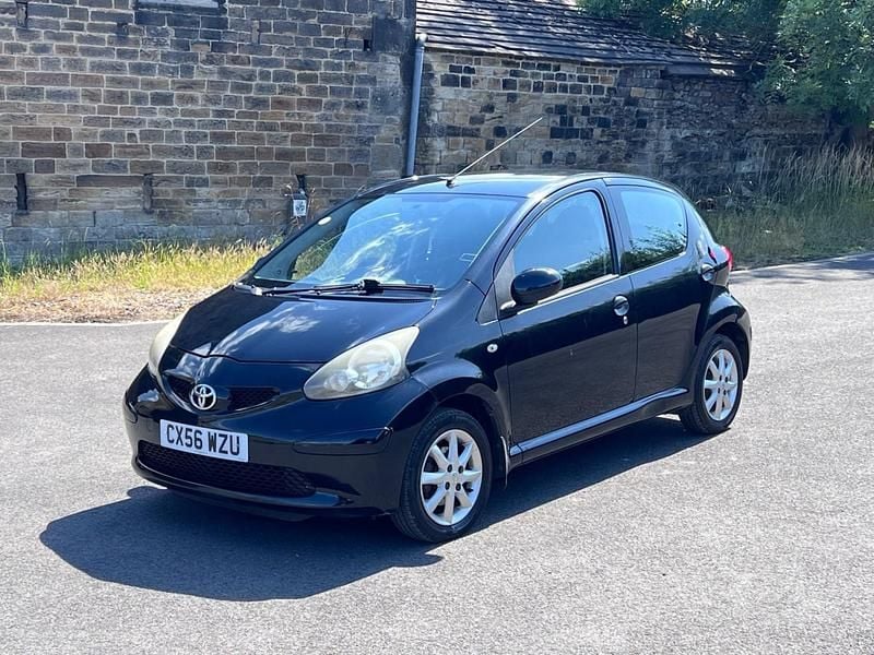Black Used 2006 Toyota Aygo Hatchback | £950 (Good price) - Image 1/4