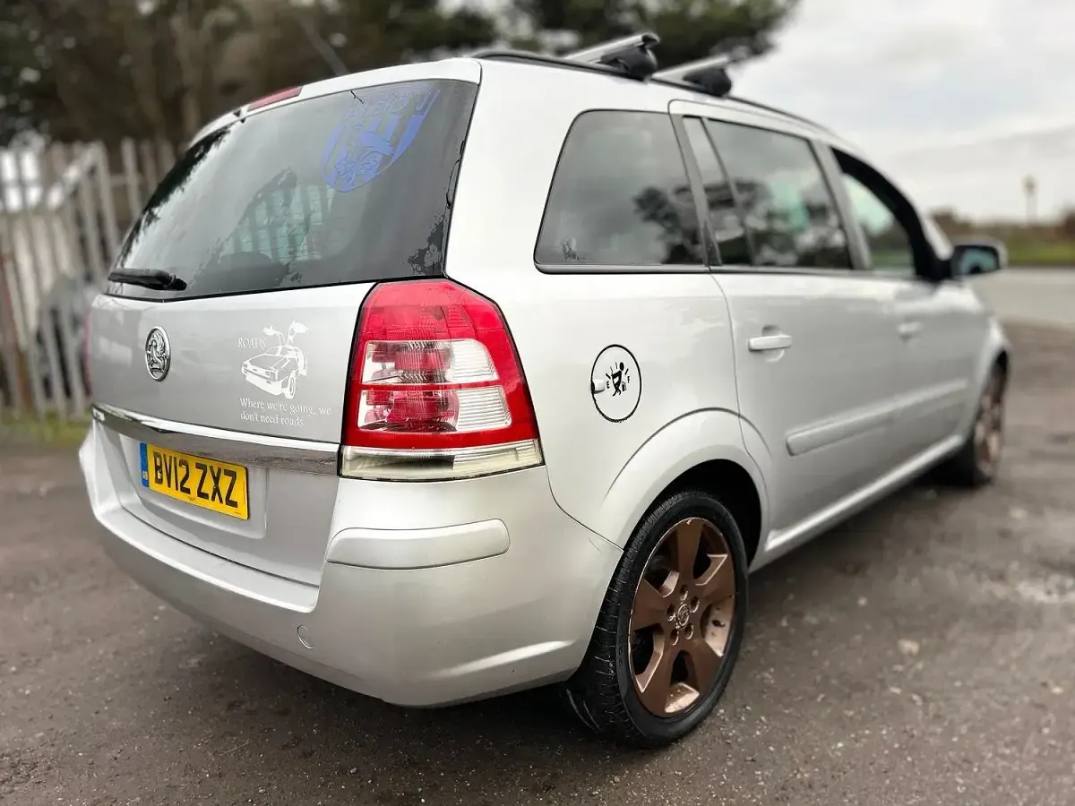 Used Vauxhall Zafira 125 HP (91 kW) 2012 Silver MPV