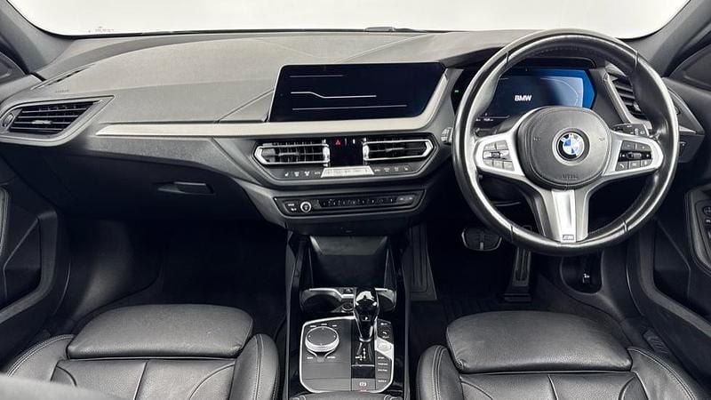 Used BMW 118 M Sport 140 HP (102 kW) 2023 Black Hatchback