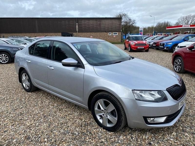 Used Skoda Octavia SE 105 HP (77 kW) 2013 Silver Hatchback