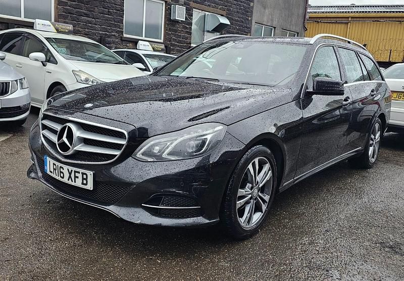 Used Mercedes E220 SE 2016 Black Estate
