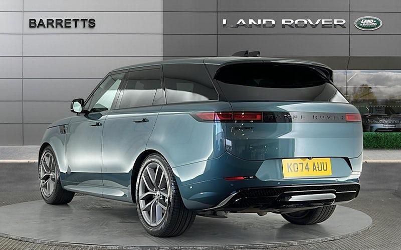 Second-hand Land Rover Range Rover Sport SE Dynamic 300 CP (220 kW) 2025 SUV
