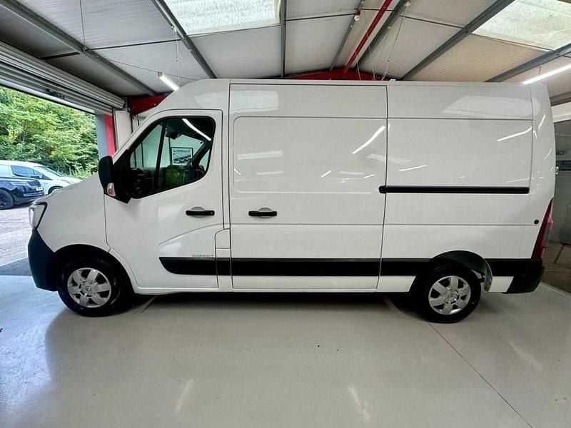Used Renault Master Business 135 HP (99 kW) 2021 White Van