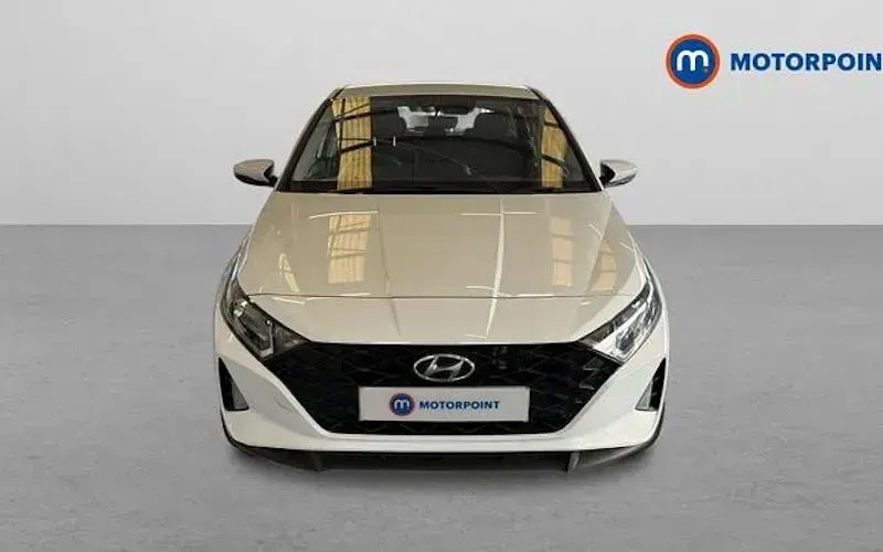 Used Hyundai i20 SE 101 HP (74 kW) 2022 White Hatchback