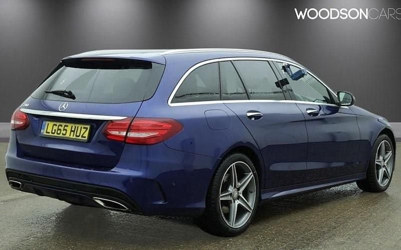 Used Mercedes C200 AMG Line Premium Plus 184 HP (135 kW) 2015 Blue Estate