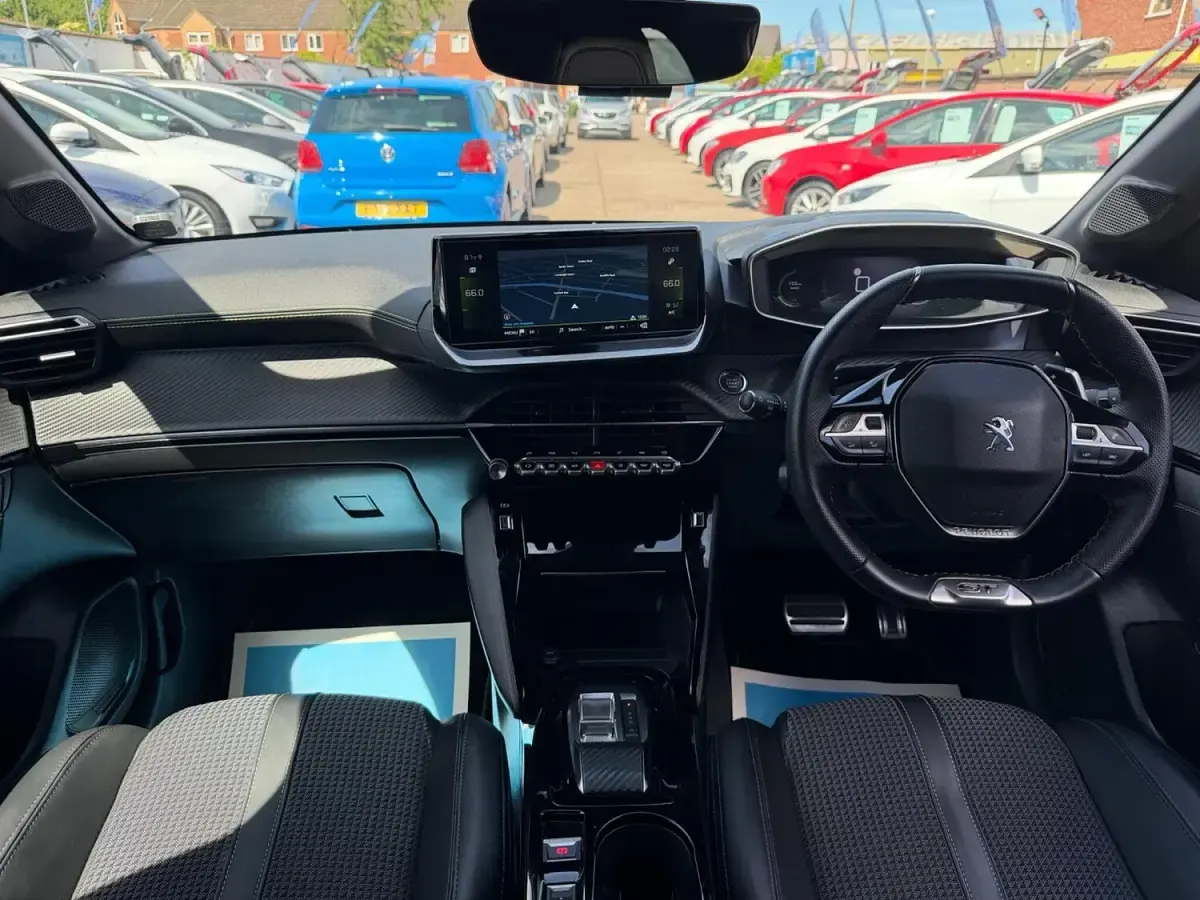 Used Peugeot 208 GT 100 HP (73 kW) 2023 Blue Hatchback