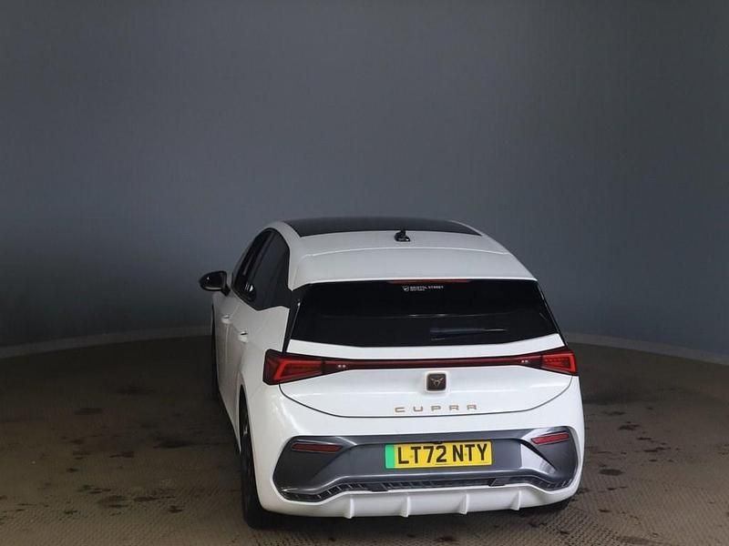 Used Cupra Born 150 kW (204 HP) 2022 White Hatchback