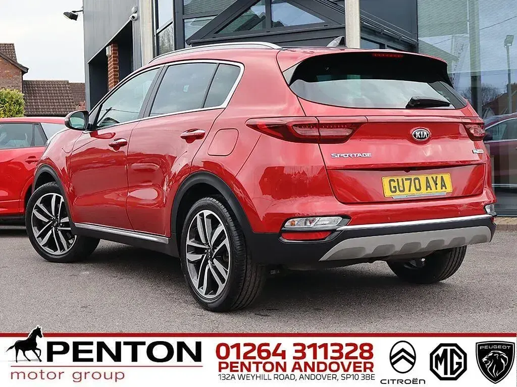 Usado Kia Sportage 136 HP (100 kW) 2020 Vermelho SUV