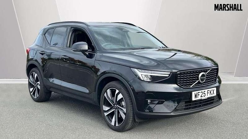 Black Used 2025 Volvo XC40 Plus SUV | £33,460 (Fair price) - Image 1/4