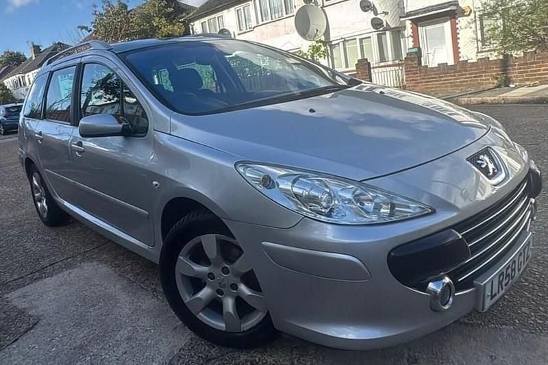 Silver Used 2008 Peugeot 307 Estate | £2,750 (A bit pricey) - Image 1/1