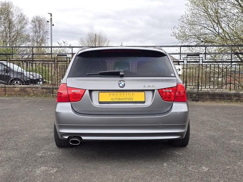 Used BMW 320 2011 Grey Estate