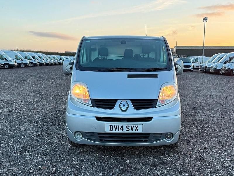 Used Renault Trafic 115 HP (84 kW) 2014 Silver MPV