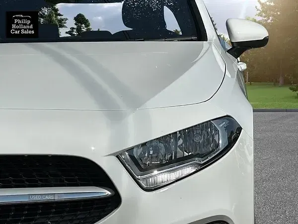 Used Mercedes A180 SE 116 HP (85 kW) 2020 White Hatchback