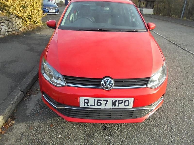 Used VW Polo Edition 90 HP (66 kW) 2018 Red Hatchback