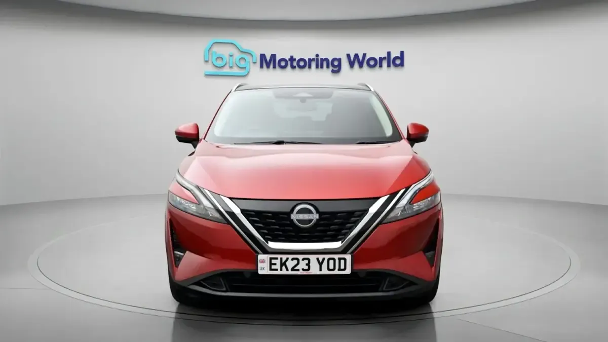 Used Nissan Qashqai N-Connecta 190 HP (139 kW) 2023 Red SUV