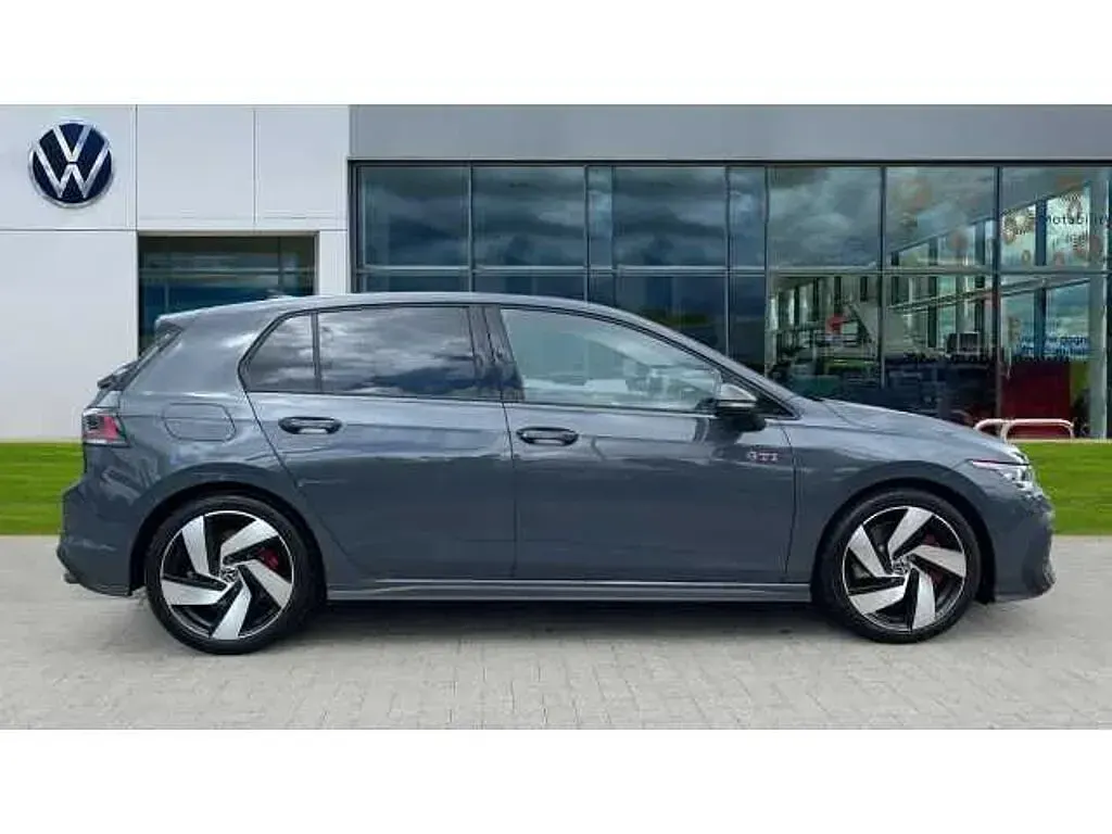 Usado VW Golf VIII 265 CV (194 kW) 2025