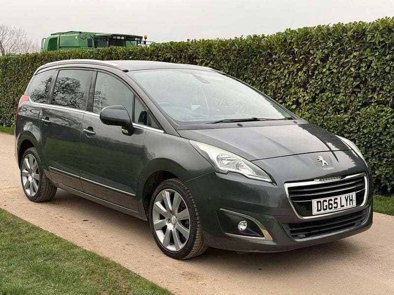 Używany Peugeot 5008 Allure 2015 Szary Minivan
