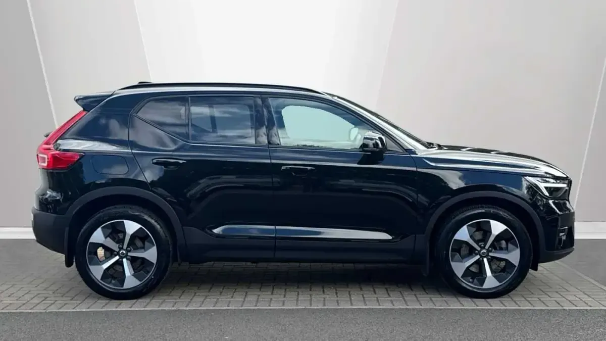 Used Volvo XC40 Plus 161 HP (118 kW) 2025 SUV
