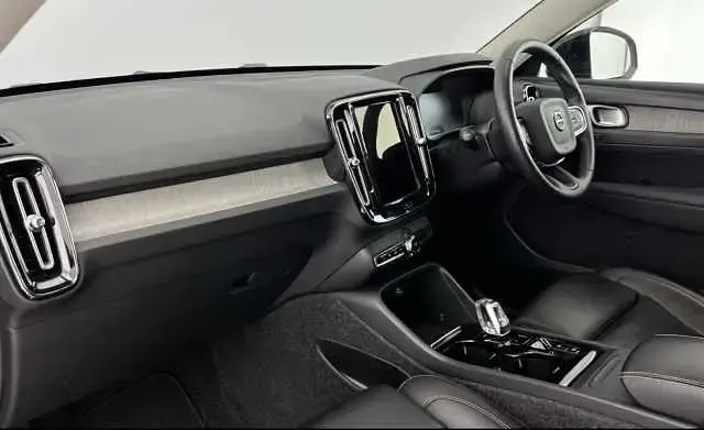 Used Volvo XC40 Inscription 247 HP (181 kW) 2022 SUV