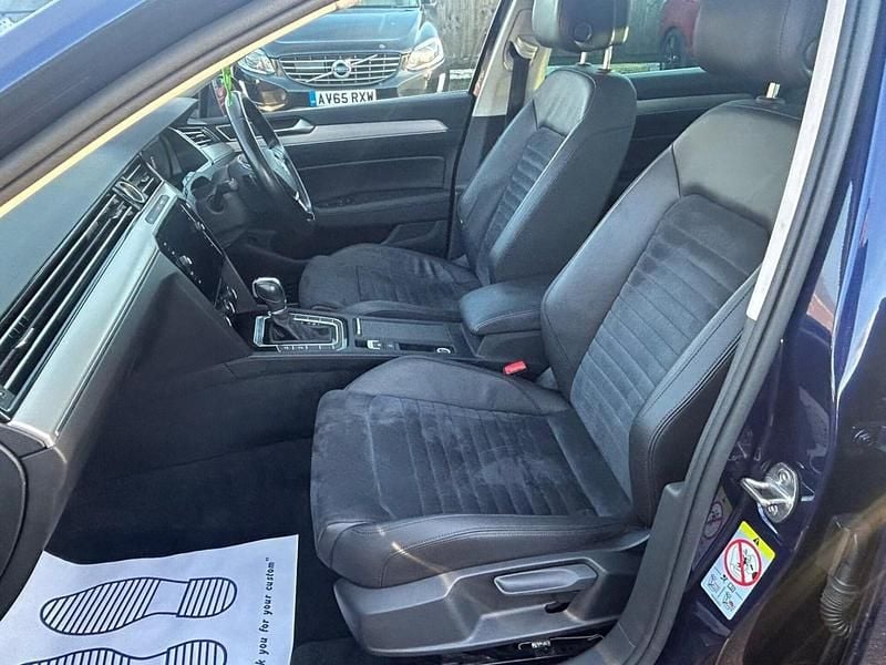 Used VW Passat GT 150 HP (110 kW) 2019 Blue Estate
