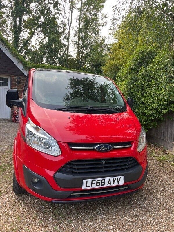 Red Used 2018 Ford Transit Custom Trend Van | £15,000 (Fair price) - Image 1/4