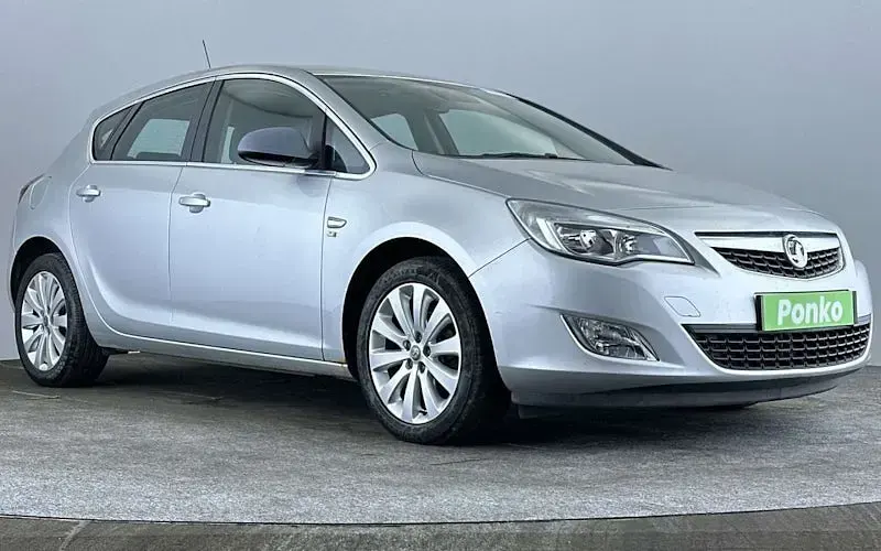 Used Vauxhall Astra 116 HP (85 kW) 2012 Hatchback
