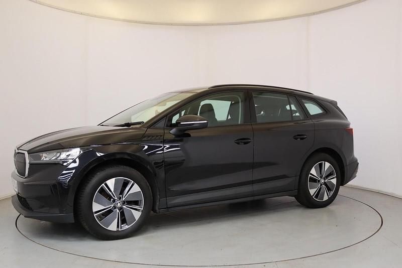 Black Used 2022 Skoda Enyaq iV SUV | £17,495 (Fair price) - Image 1/4