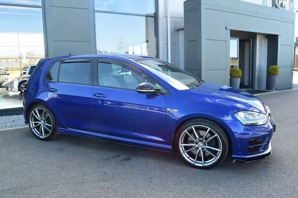 Used VW Golf VII R 2017 Blue Hatchback