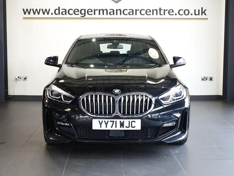 Used BMW 118 M Sport 136 HP (100 kW) 2022 Black Hatchback