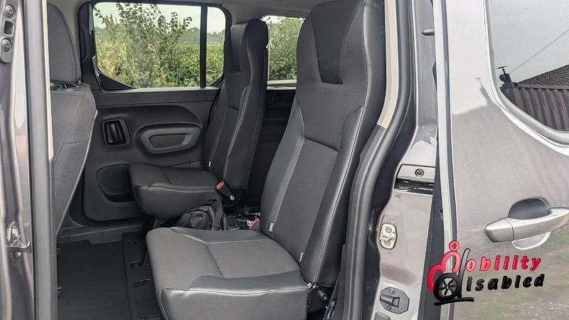 Used Citroën e-Berlingo 100 kW (136 HP) 2024 MPV