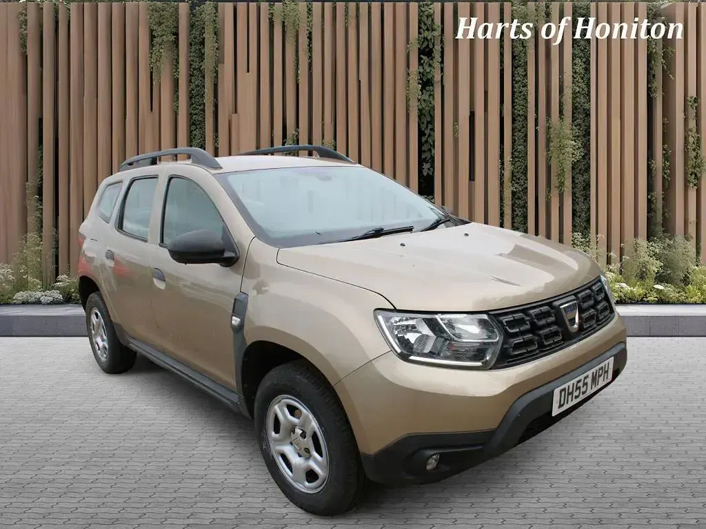 Used Dacia Duster Essentiel 115 HP (84 kW) 2018 Gold SUV