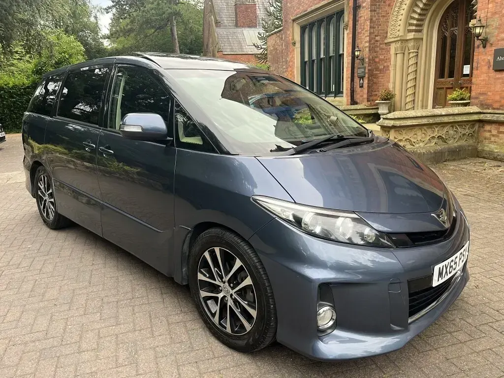 Used Toyota Estima 2016 Blue MPV