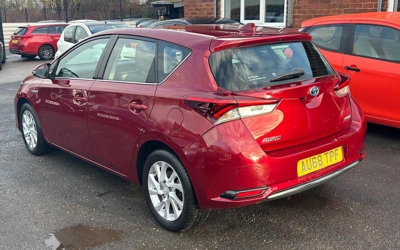 Used Toyota Auris Hybrid 136 HP (100 kW) 2019 Hatchback