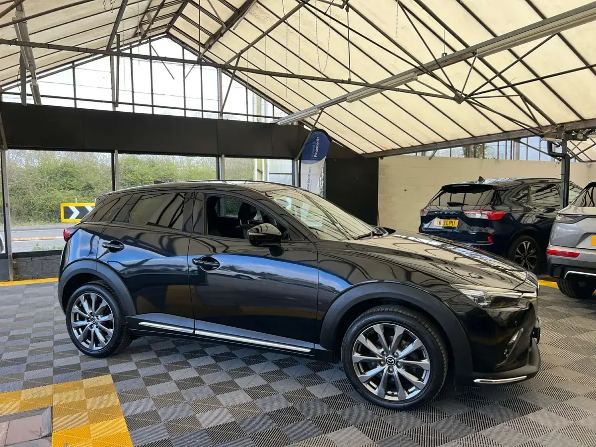 Used Mazda CX-3 Inclusive 121 HP (88 kW) 2019 Black SUV