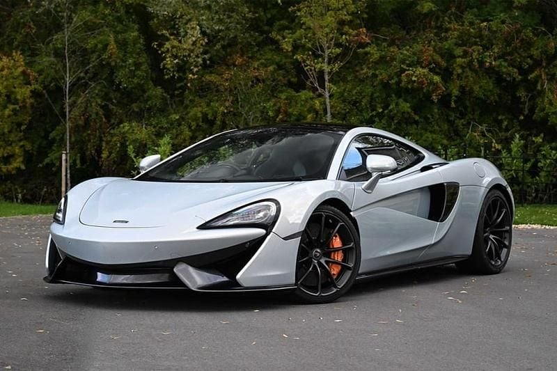 Ice silver Used 2019 McLaren 570GT Coupe | £89,000 - Image 1/1