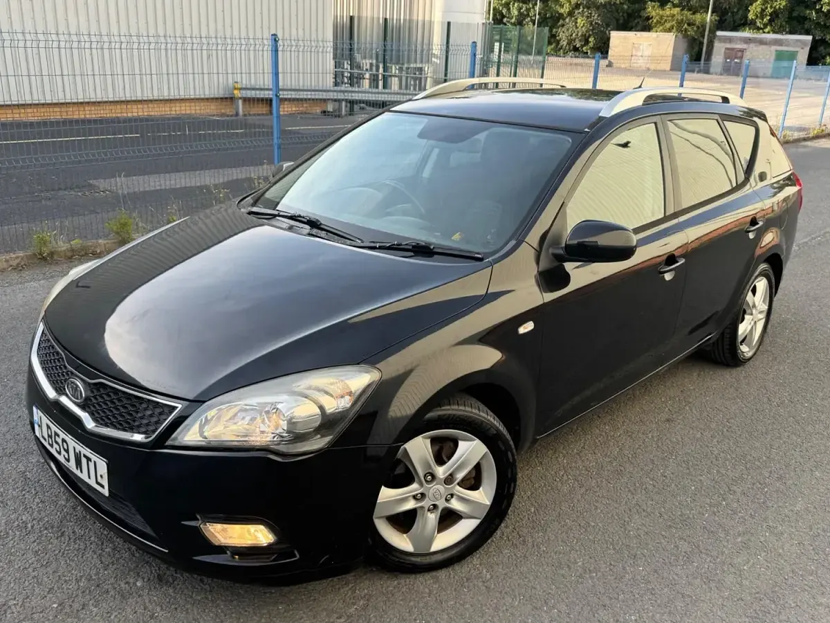 Used Kia Ceed 2010 Black Hatchback