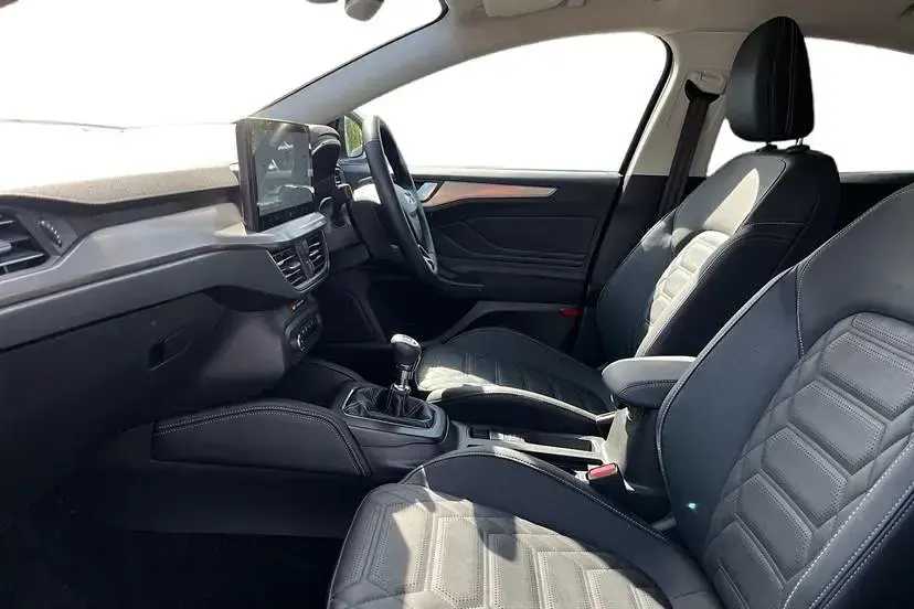 Begagnad Ford Focus Titanium X 125 HK (91 kW) 2024 Blå Halvkombi