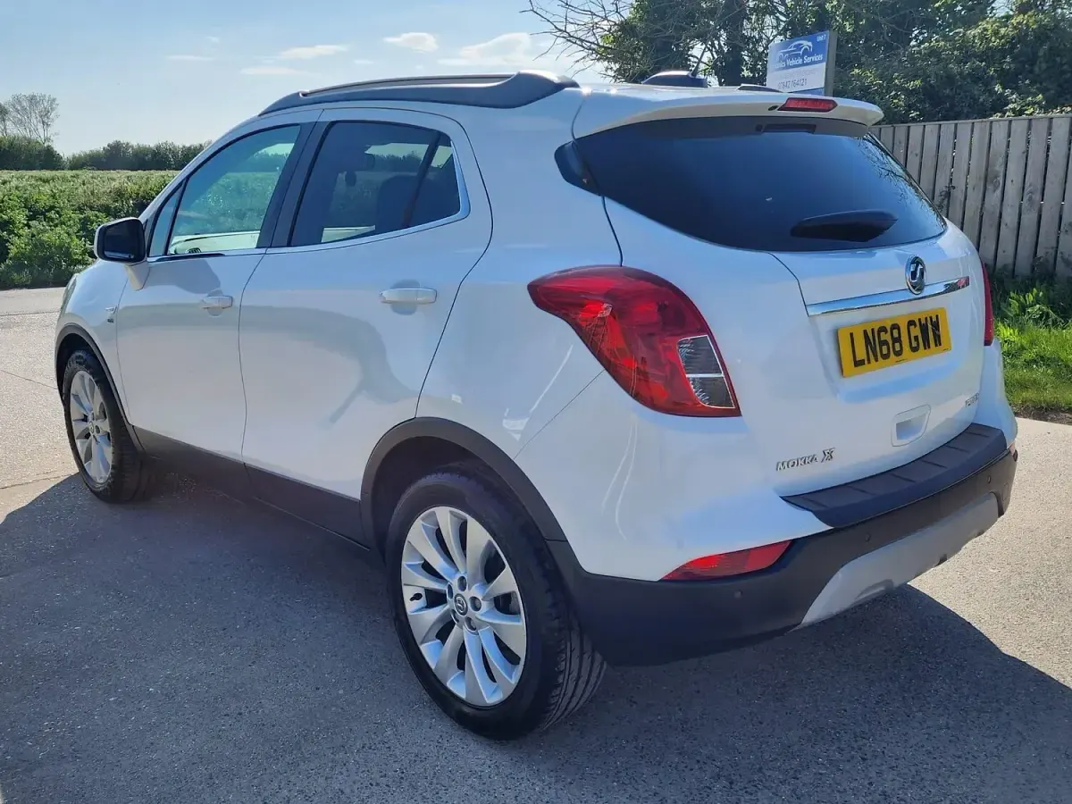 Used Vauxhall Mokka X Elite 140 HP (102 kW) 2018 White SUV