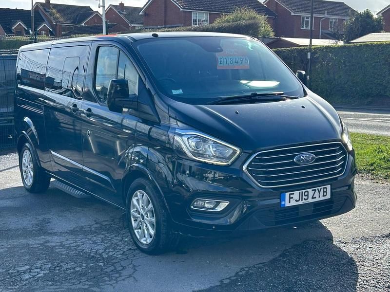 Used Ford Tourneo Titanium 130 HP (95 kW) 2019 Black MPV