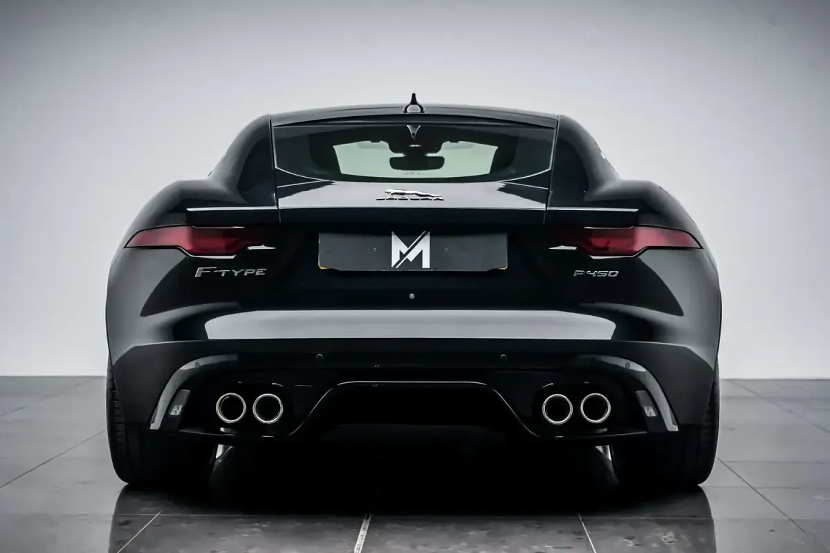Używany Jaguar F-Type R-Dynamic 450 KM (330 kW) 2021 Czarny Coupe