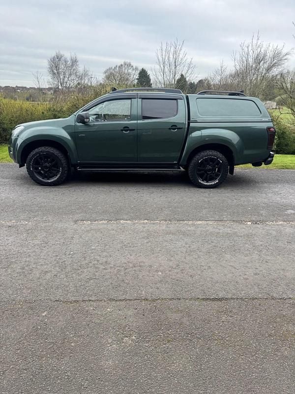 Second-hand Isuzu D-Max 2015 Verde Pickup