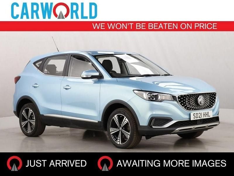 Blue Used 2021 MG ZS Excite Sedan | £8,996 (Fair price) - Image 1/3