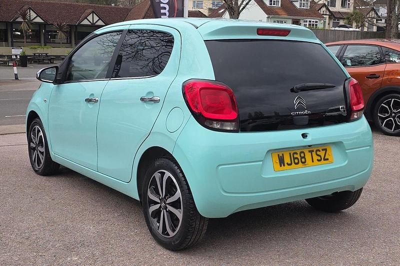 Used Citroën C1 Flair 71 HP (52 kW) 2018 Green Hatchback