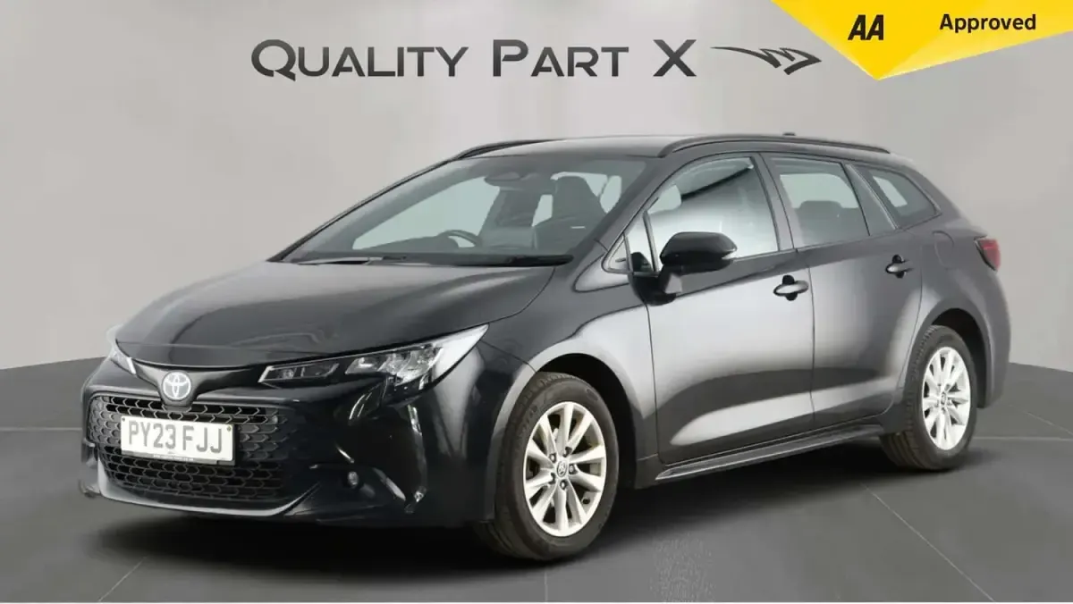 Used Toyota Corolla 140 HP (102 kW) 2023 Black Estate